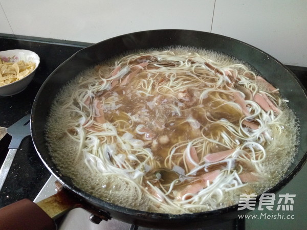 Sausage Egg Noodles recipe