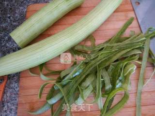 Fried Loofah Peel recipe