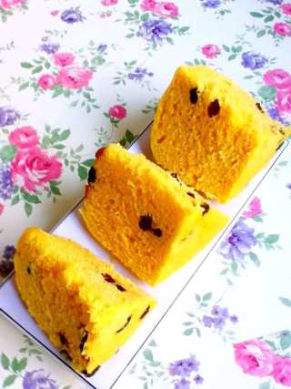 Pumpkin Raisin Steamed Cake recipe