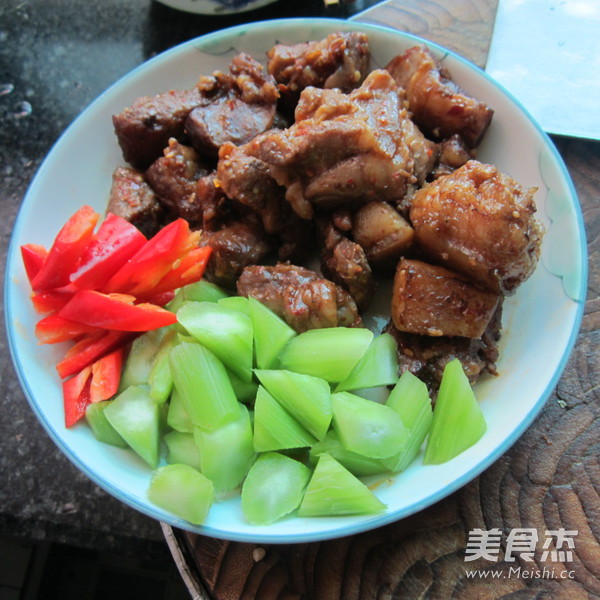 Braised Pork with Lettuce recipe