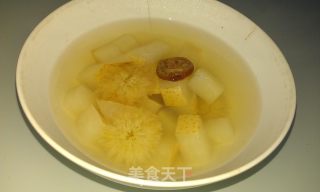 Hawthorn and Rock Sugar Stewed Pears that Moisturize Autumn recipe