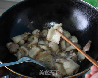 The First Dish of Sichuan Cuisine---golden Twice-cooked Pork recipe