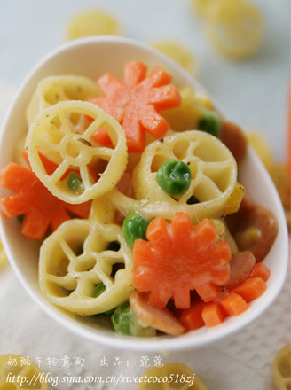 Pasta with Cheese Wheels