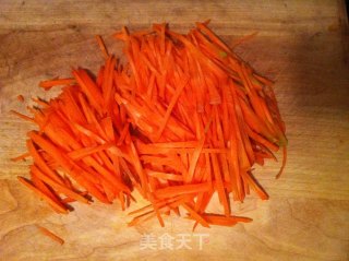 Scrambled Eggs with Carrots and Fungus recipe