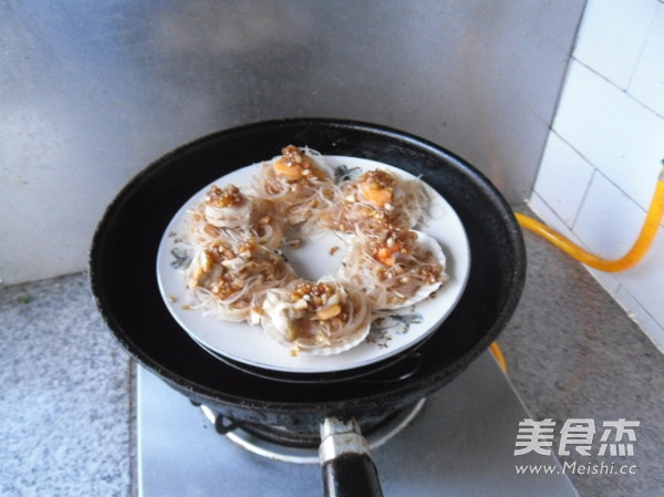 Steamed Scallops with Garlic Vermicelli recipe