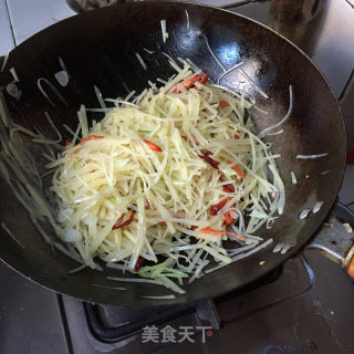 Hot and Sour Potato Shreds recipe