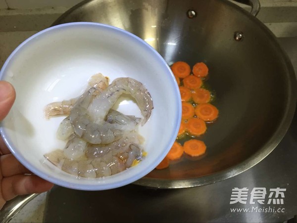 Carrots and Shrimp Stir-fry recipe