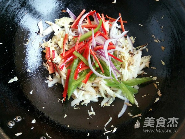 Stir-fried Noodles with Mushrooms and Baby Vegetables recipe