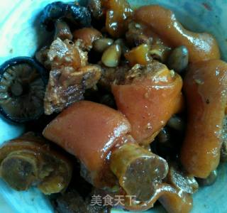 Braised Pork Knuckles recipe