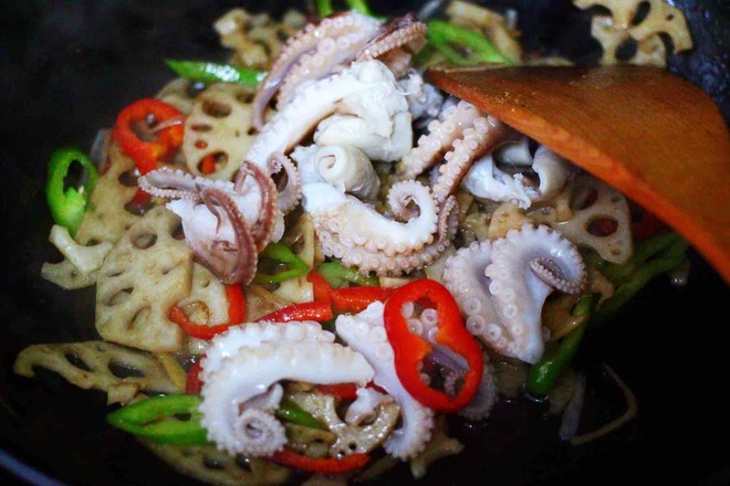 Lotus Root Slices Popped Peach Blossom Octopus recipe