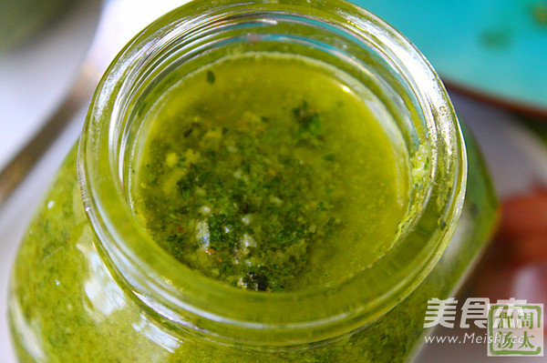 Homemade Italian Pesto recipe