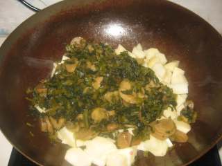 Stewed Potatoes with Salty Mustard recipe