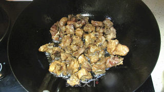 Autumn Spicy Fragrant Spicy Pork Ribs with Mushrooms recipe