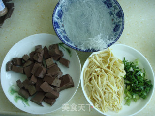 Sheep Blood Vermicelli Bean Skin Soup recipe