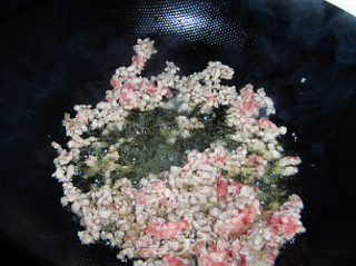 Soy Noodles with Minced Meat and Mustard recipe