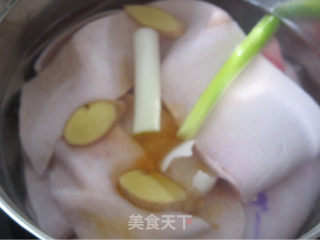 Crystal Pig Skin Jelly to Add Luster to The Spring Festival Family Banquet recipe