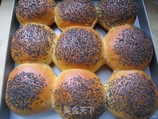 Black Sesame Meal Buns recipe