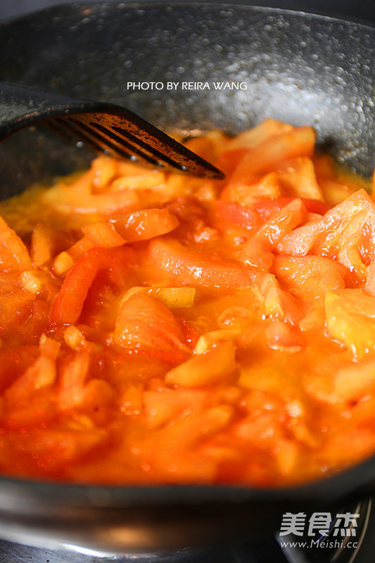 Tomato Pork Bone Hot Pot recipe