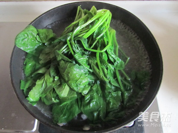 Pork Liver and Spinach with Oyster Sauce recipe