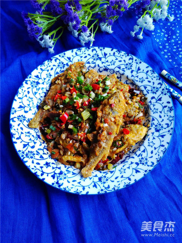 Hot and Sour Small Yellow Croaker recipe