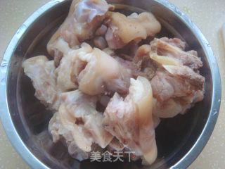 Stewed Pig's Trotters in Stimulating Milk Soup recipe