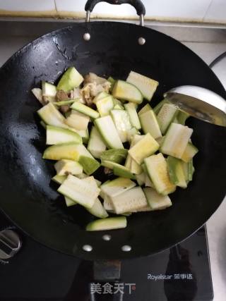 Fried Pork with Squash recipe