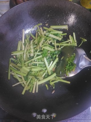 Stir-fried Shredded Pork with Celery recipe