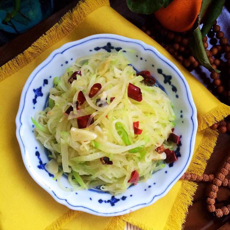 Vegetarian Stir-fried Shredded Radish recipe