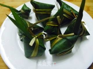 [yiru Private Health Staple Food] Use Zongzi to Convey Love---two-color Raisin Zongzi recipe