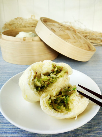 Cabbage and Minced Vermicelli Buns recipe