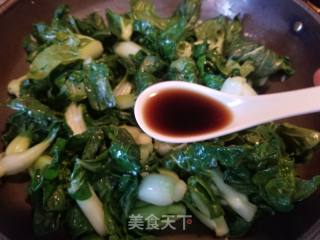 Stir-fried Cabbage Seedlings with Garlic recipe