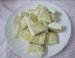 Tofu with Tomato Sauce and Fish Cubes recipe