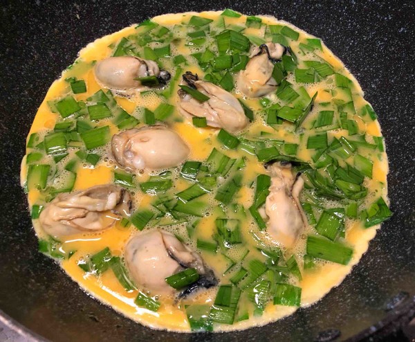 Tender and Smooth Oyster Omelette recipe
