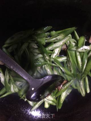 Fried Pork with Chili recipe