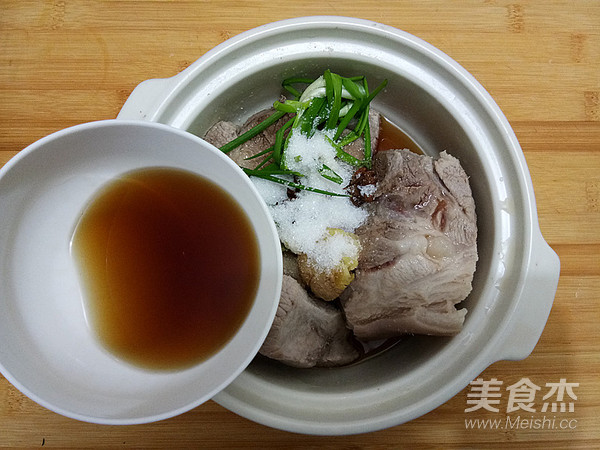 Soy Sauce Braised Pork recipe