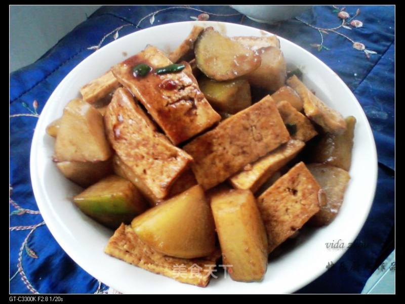 Braised Radish with Oyster King Tofu recipe