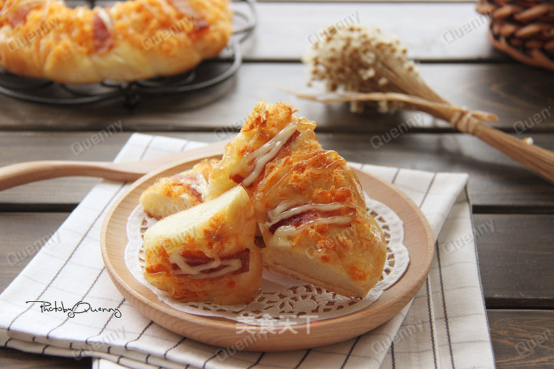 #aca烤明星大赛# Pork Floss and Bacon Bread recipe
