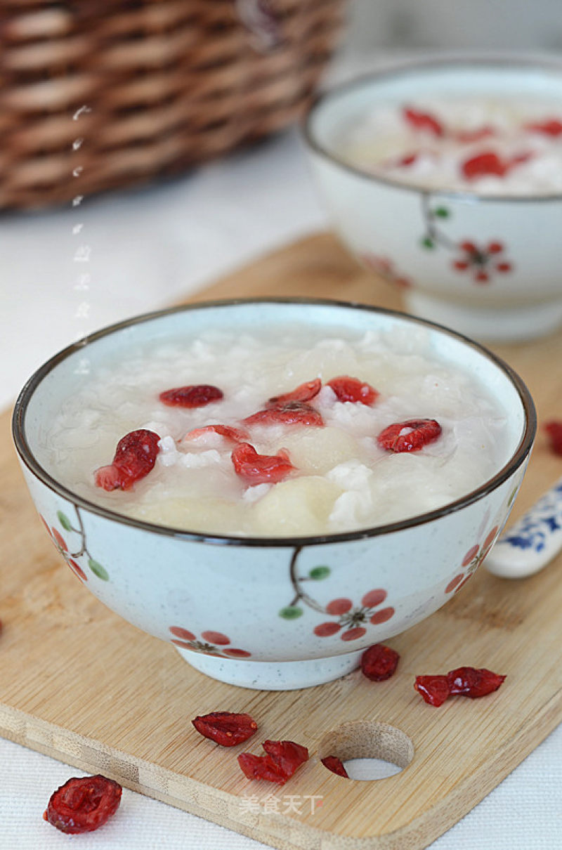 Cranberry Tremella Pear Porridge recipe