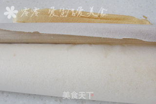 Swiss Roll Fruit Cream Cake Roll recipe