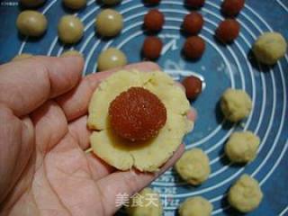 Full Moon Mid-autumn Festival----------[cantonese Strawberry Bean Paste Mooncakes] recipe