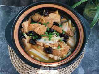 Stewed Tofu with Black Fungus and Cabbage recipe