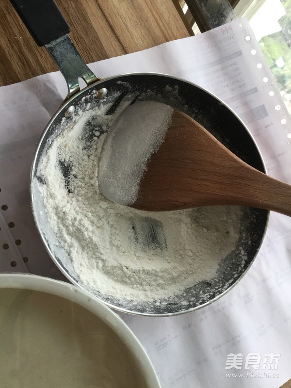Snowy Mooncakes with Matcha Custard Filling recipe