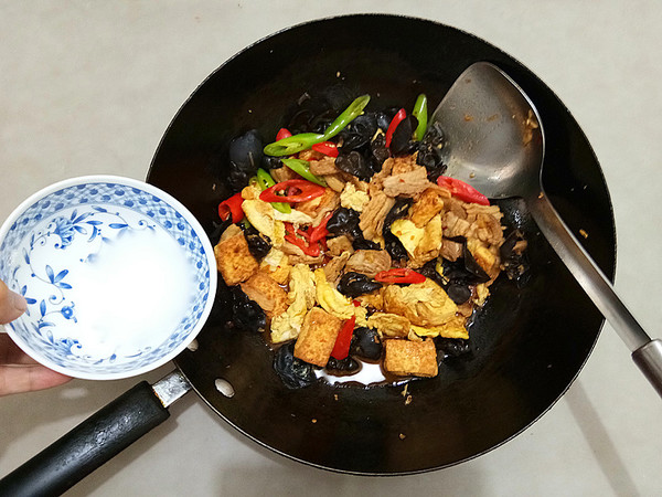 Tofu with Fungus recipe