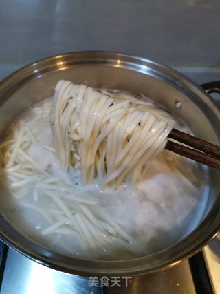 Homemade Diced Tomato Noodles recipe