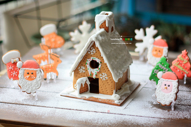 A Dream House in A Fairy Tale---christmas Gingerbread House recipe