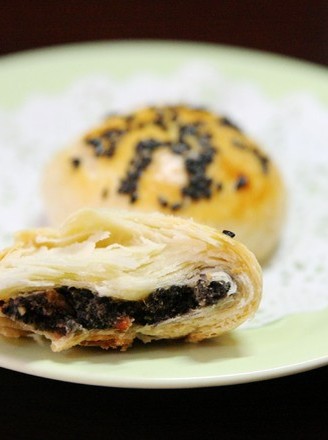 Black Sesame Pepper and Salt Snack recipe