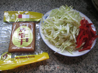 Scrambled Eggs with Red Pepper and Leek Sprouts recipe