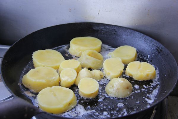 Pan-fried Potatoes recipe