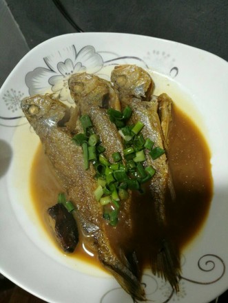 Braised Small Yellow Croaker recipe