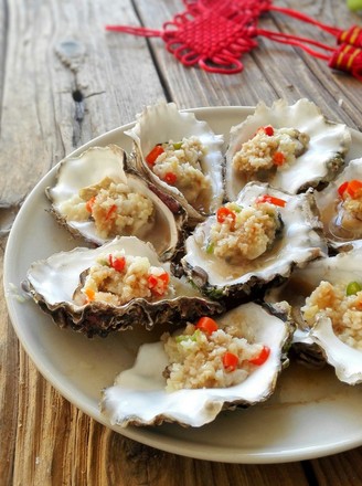 Steamed Oysters with Garlic recipe